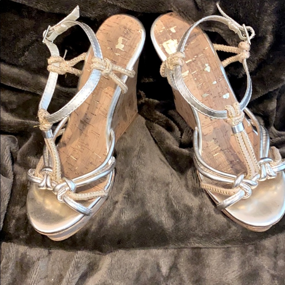 Colin Stuart gold wedge shoes